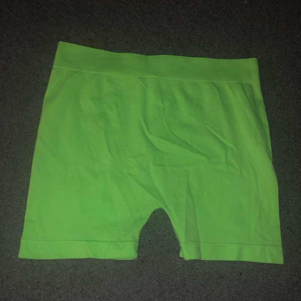 green spandex shorts one size brand mopas